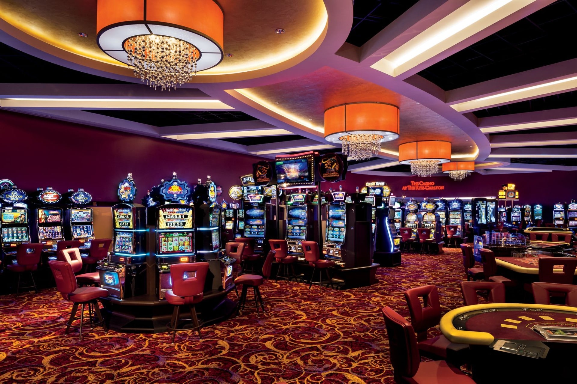 Oyunların Arkasındaki Hikaye: Casino Tarihi Rehberi