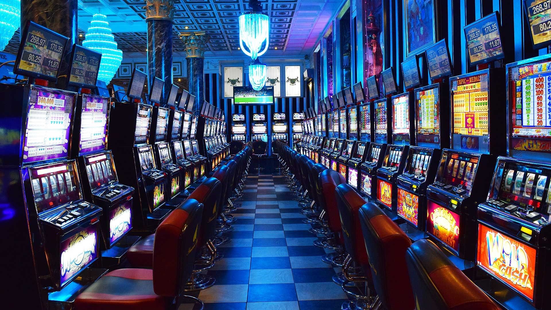 Slot Makinelerin Gizli Tarihi: Kazançların Arkasındaki Hikaye
