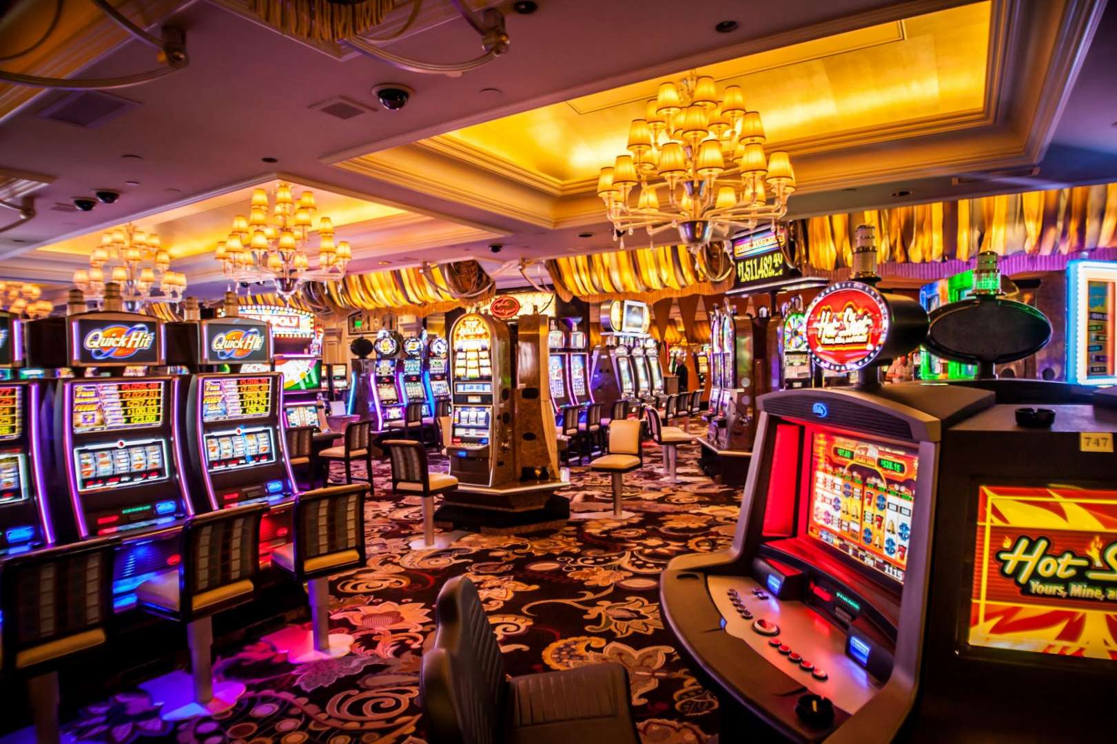 Slot Oyunlarının Gizli Tarihi: Nasıl Baş Begiye Geldiler?